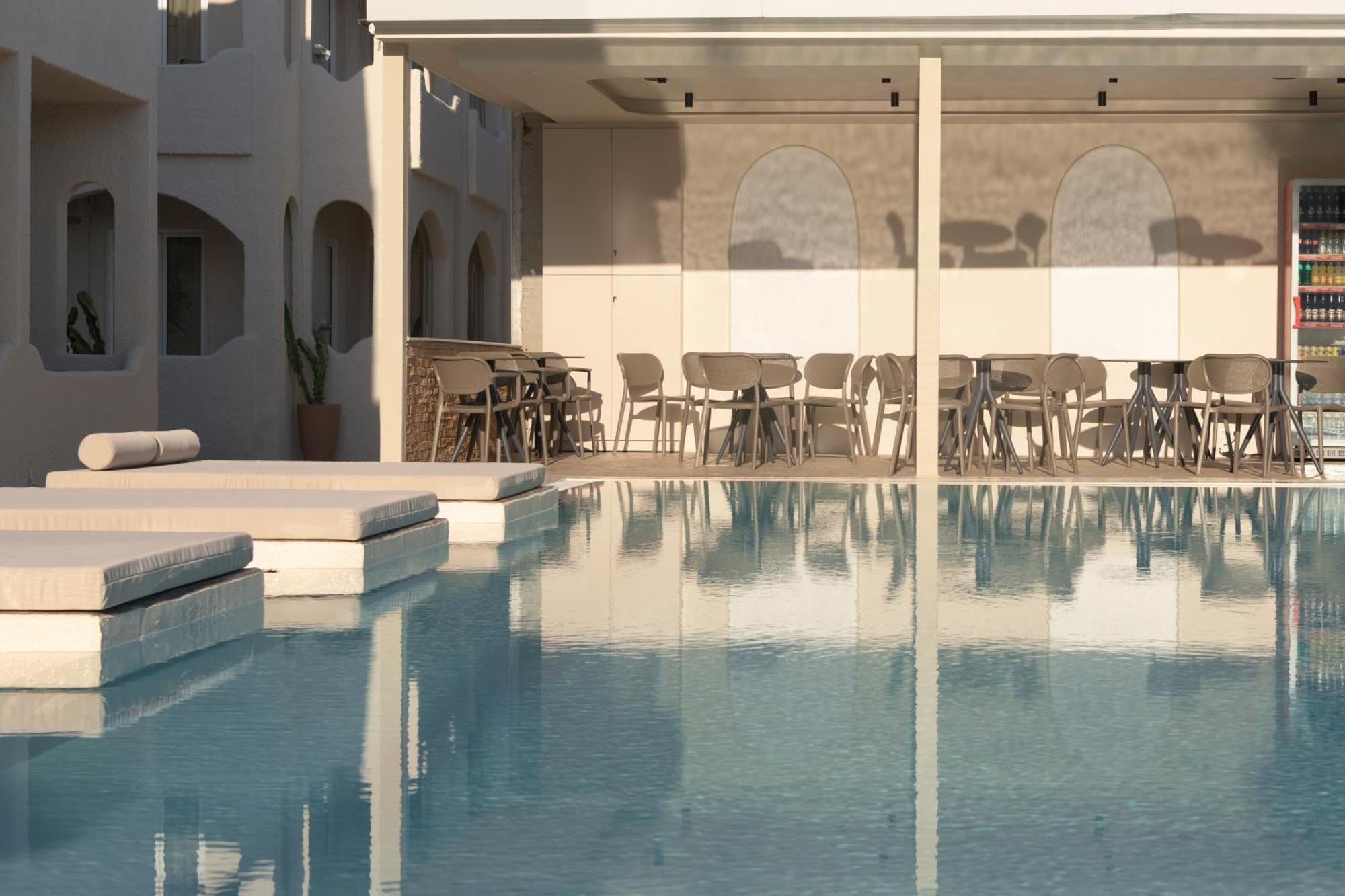 Apollo Aparthotel