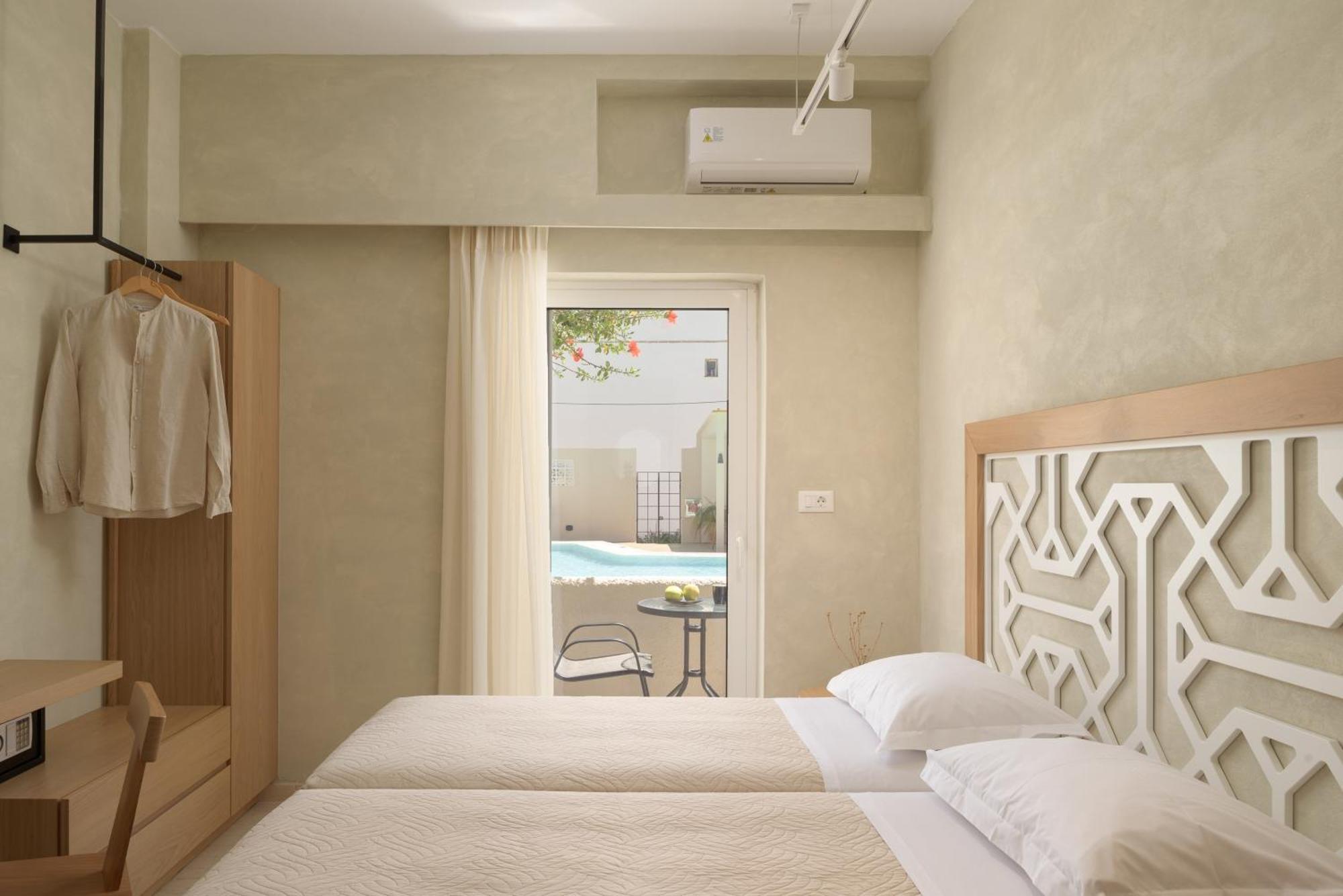 Apollo Aparthotel 3*